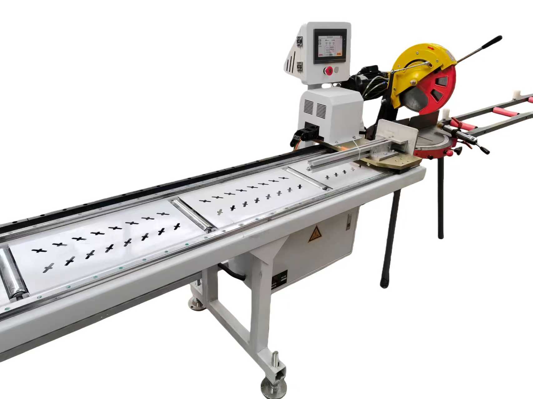 Numerisch gesteuerte Vormaterialstation